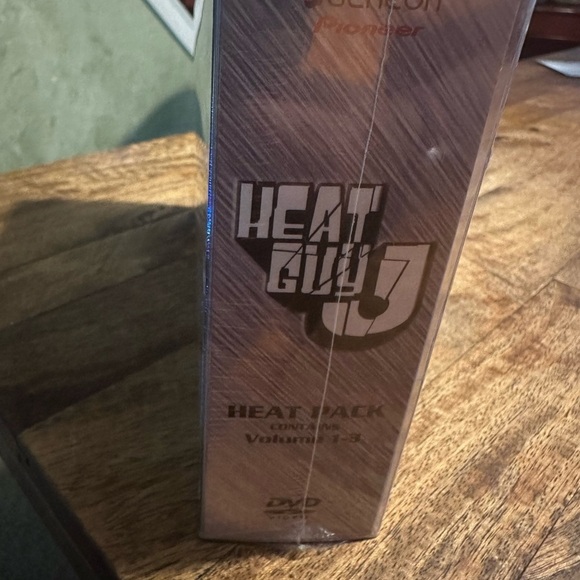 Heat GUY Heat pack contains volume 1-3 new in original packaging never opened! - Picture 9 of 9